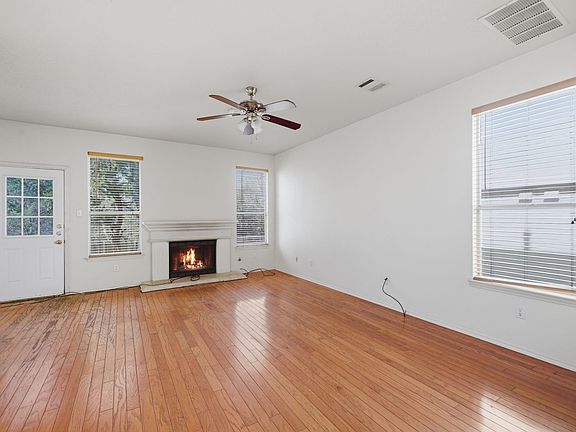 5th image of 14704 Yora Dr