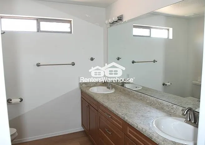 10426 W Oregon Ave — Photo 16