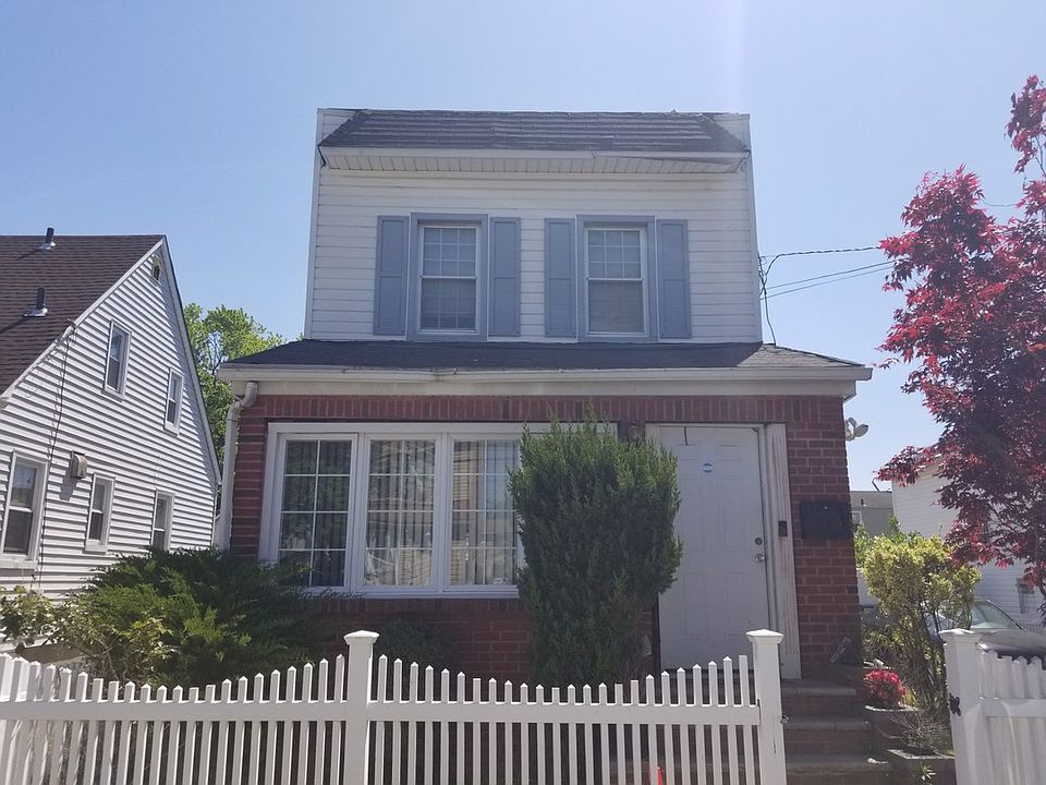 1st image of 138 Gotham Ave