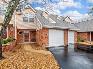 1016 Alpine Ridge Dr, Ballwin, MO 63021