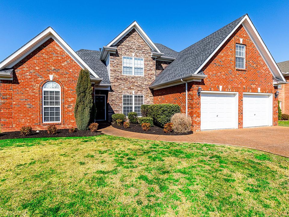1st image of 903 Chaqueta Ct