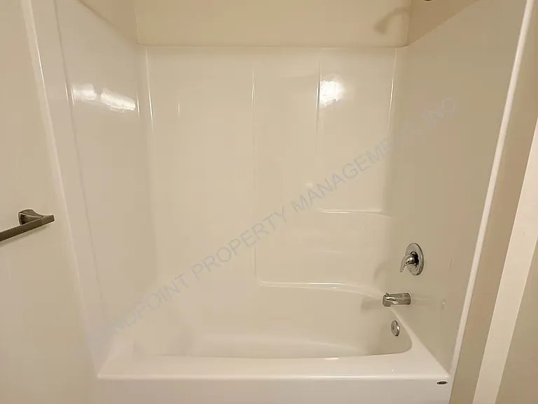 1616 Mosshart St — Photo 37