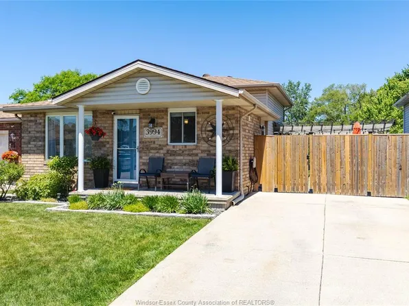 3994 Maple Leaf Cres, Windsor, ON N8W 5R3