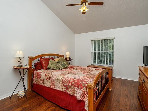 4th image of 960 Brogden Dr