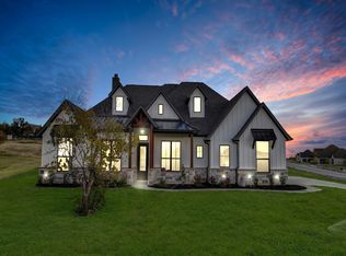 100 Oak Meadow Ln, Weatherford, TX 76085