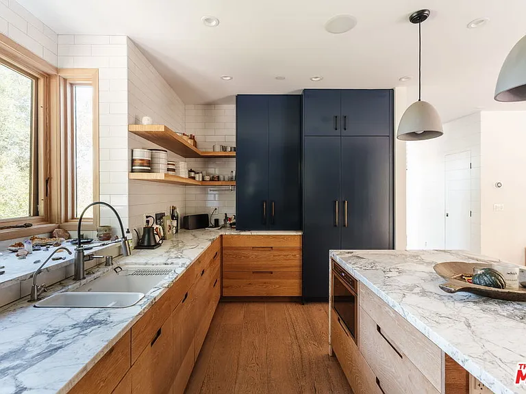1149 Old Topanga Canyon Rd — Photo 13