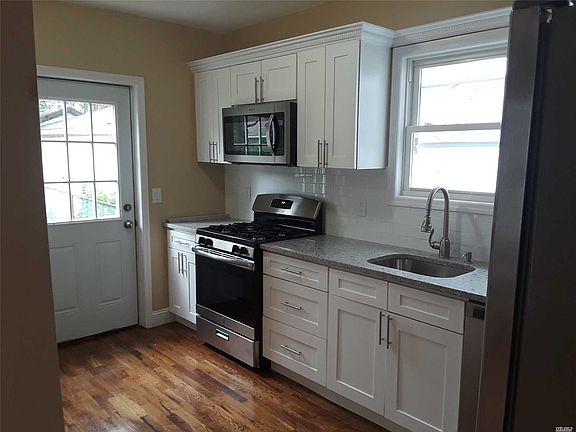 5th image of 9014 242nd St