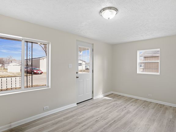 5th image of 3115 12th Ave