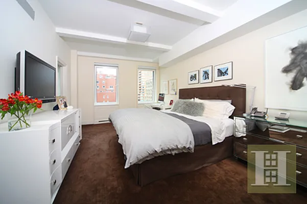 Sold by Halstead Real Estate | media 22