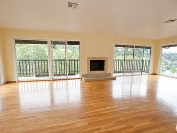 4th image of 2622 Bronholly Dr