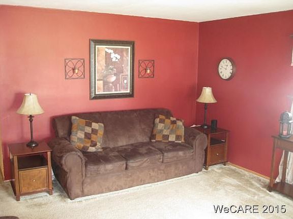 2nd image of 2025 Lakewood Ave