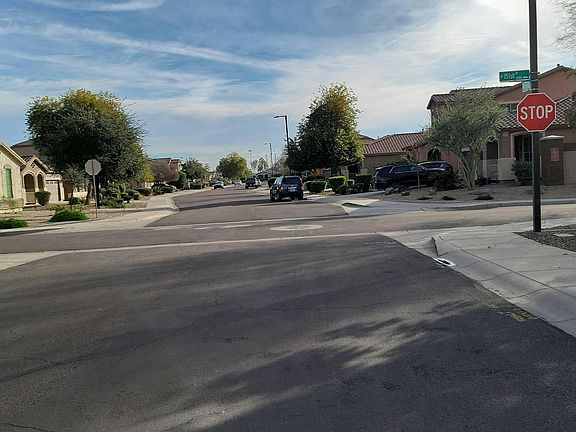 5th image of 15182 W Glenrosa Ave