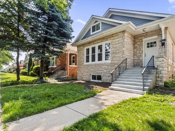 6155 W Cornelia Ave, Chicago, IL 60634