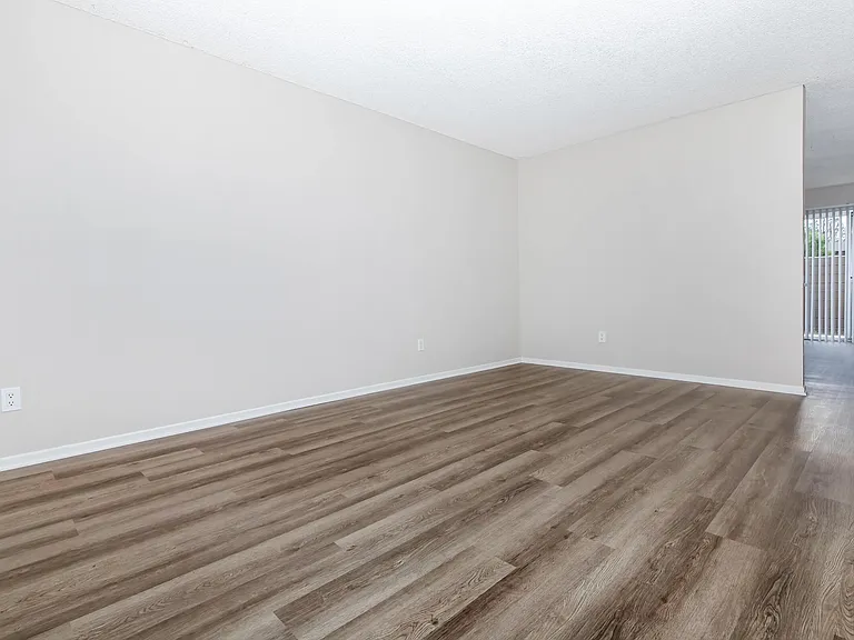 Wateridge Apartment Homes — Photo 29