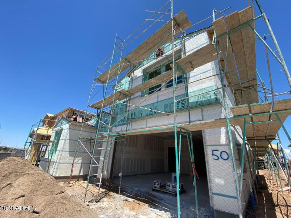 1st image of 10834 W MARGUERITE Avenue
