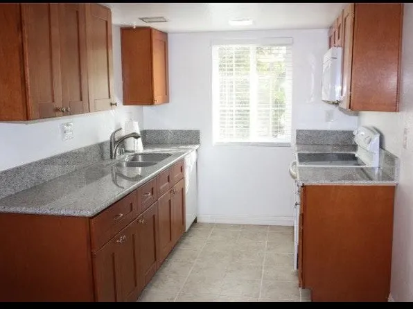 1048 S Idaho St APT 14, La Habra, CA 90631