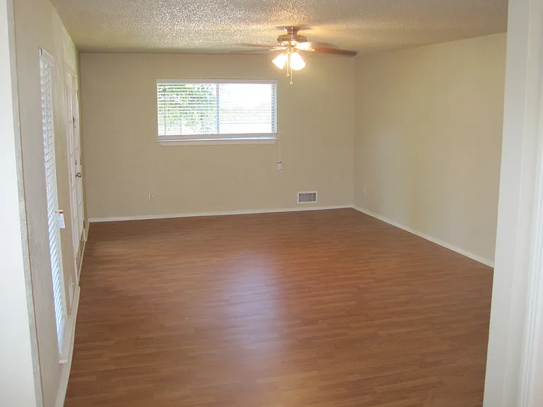 6117 Rincon Way — Photo 8