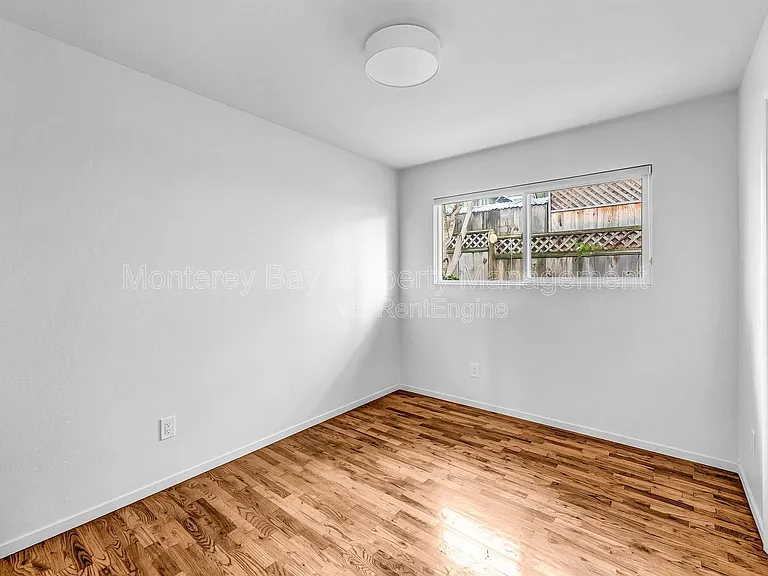 226 Park St — Photo 20