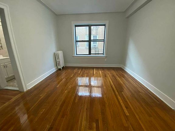 4th image of 35-25 34th St #34