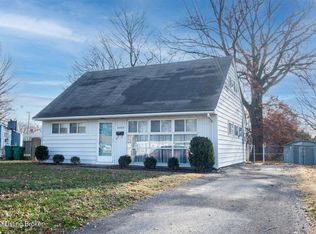 4800 Redwing Way, Lynnview, KY 40213