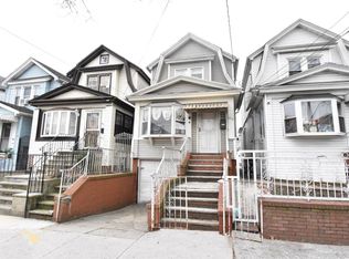 89-16 92nd St, Woodhaven, NY 11421