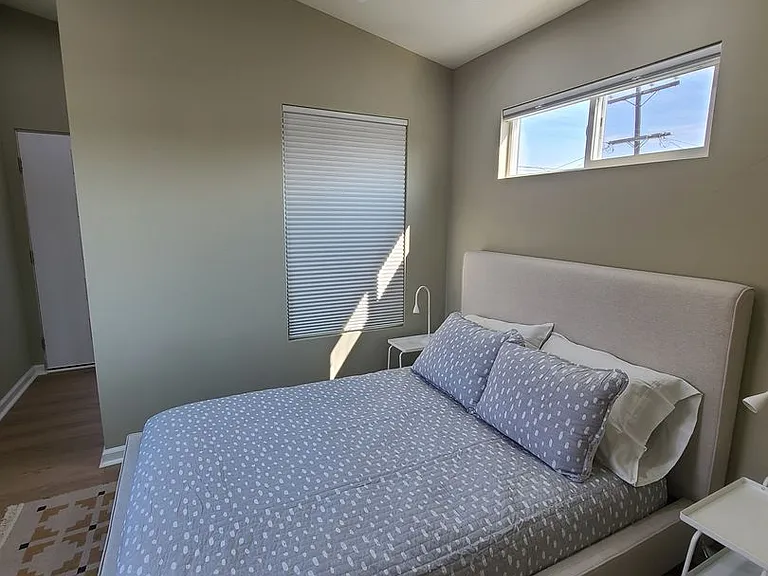 3043 Oliphant St — Photo 29