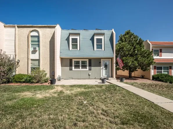 176 Gamble Ln, Pueblo, CO 81001