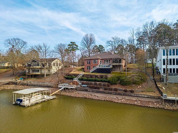 2nd image of 370 Chappel Hill Rd