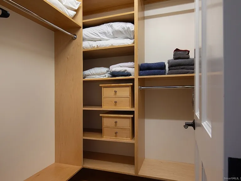 31 Sharon Rd #2 — Photo 12