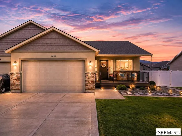 1027 Pinewood St, Chubbuck, ID 83202