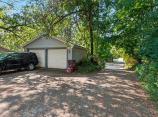 2804 Willow Point Dr #2, Delavan, WI 53115