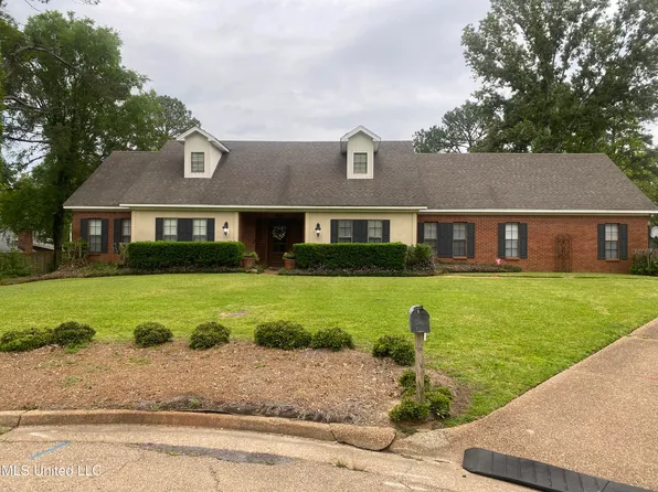 1738 Tanglewood Cv, Jackson, MS 39213