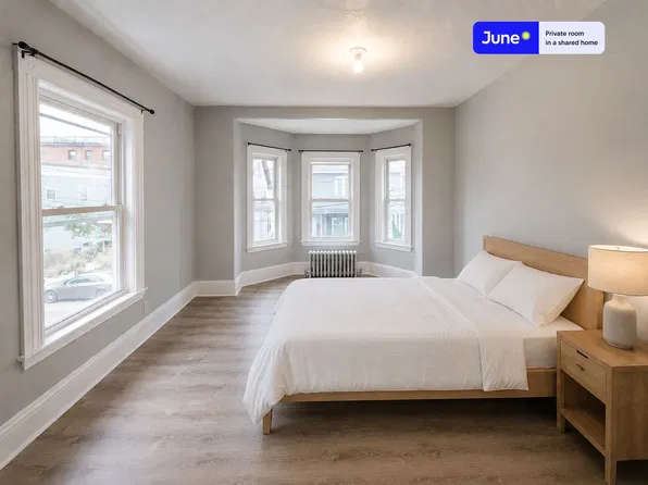 11 Islington St, Allston, MA