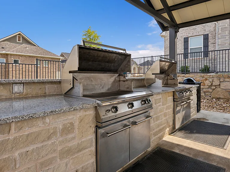 VLux Stoneridge — Photo 114