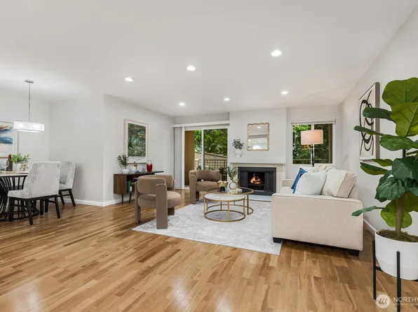7600 SE 29th St #311, Mercer Island, WA 98040