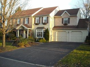 569 Blair Rd, Bethlehem, PA 18017
