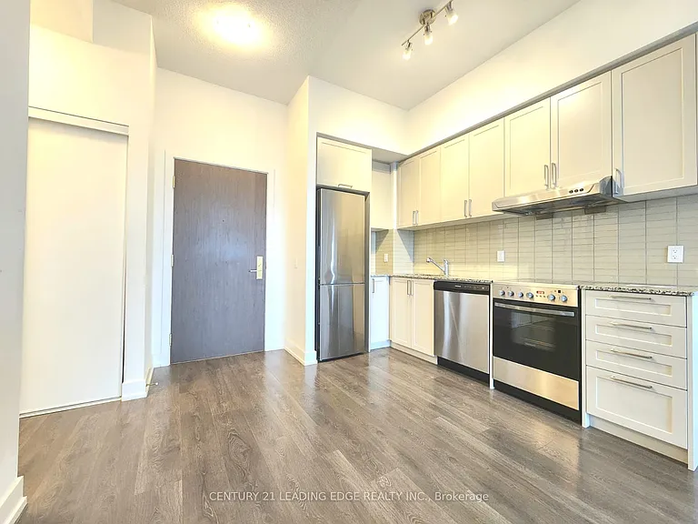 278 Buchanan Dr #809E — Photo 3