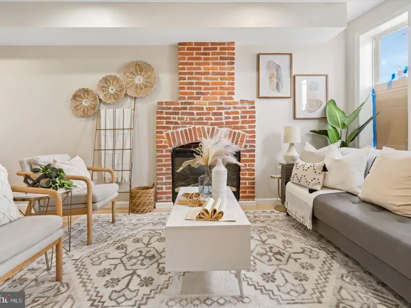 3234 Barclay St, Baltimore, MD 21218