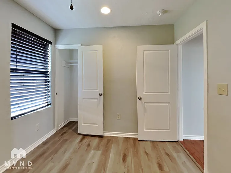 11807 Roandale Dr — Photo 16