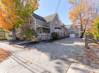 9 Elm St, Gorham, ME 04038