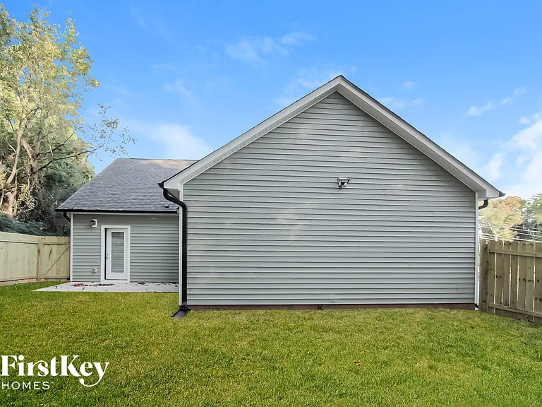 5109 Tuckaseegee Rd — Photo 15