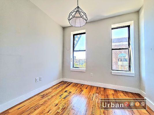 4th image of 1671 Lincoln Pl #3A