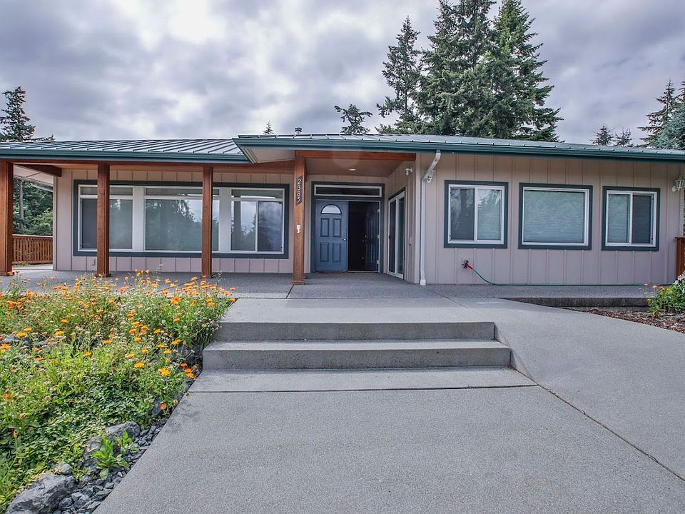 1st image of 2385 Lake Forest Dr