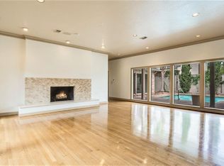 20 W Broad Oaks Dr, Houston, TX 77056