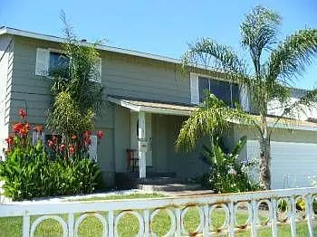 3305 Mount Rainier Dr photo 1
