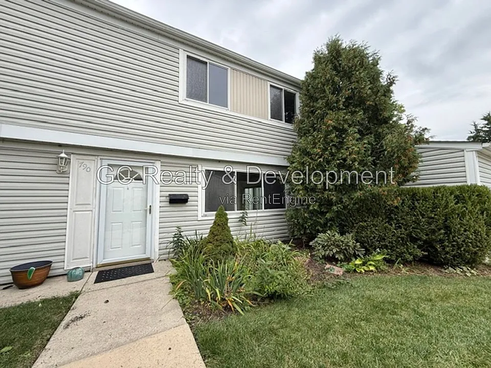 790 Coventry Pl
