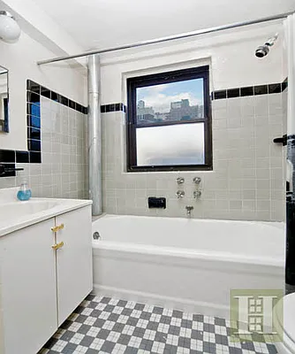 Rented by Halstead Real Estate | media 15