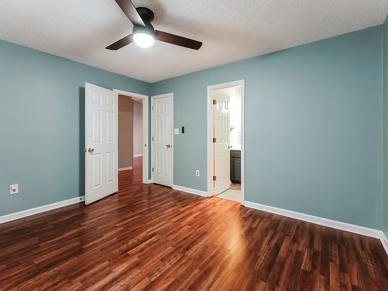 180 Oak Dr — Photo 17