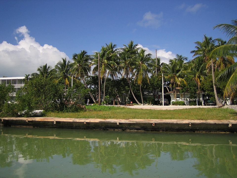 1st image of Cortez Dr