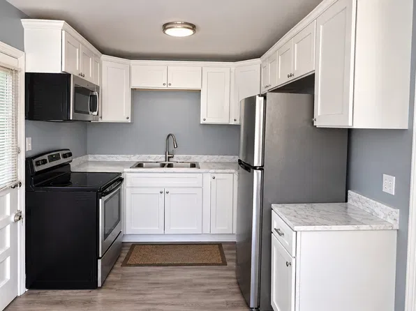 1117 S Pine St, Laurinburg, NC 28352